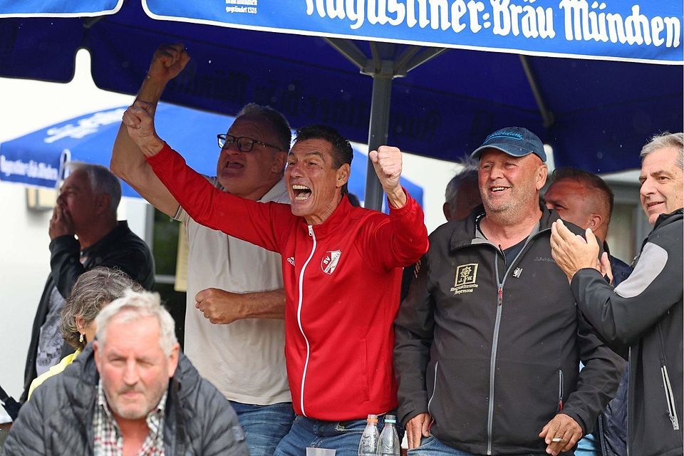 Die Fans des SV Sulzemoos hoffen gegen den TSV 1860 sicherlich auch auf einen Ehrentreffer des Kreisligisten.