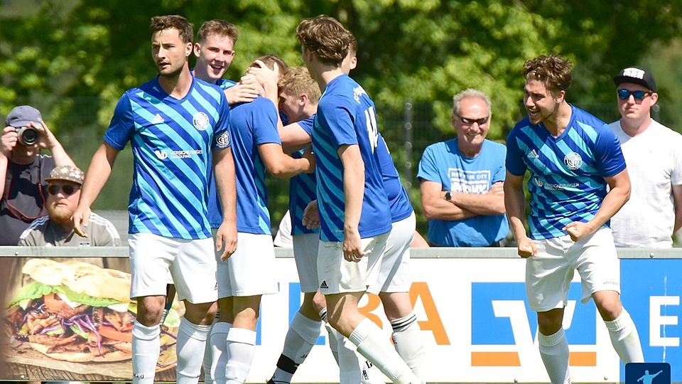 Der FC Dingolfing II darf weiter vom Aufstieg in die Kreisliga träumen 