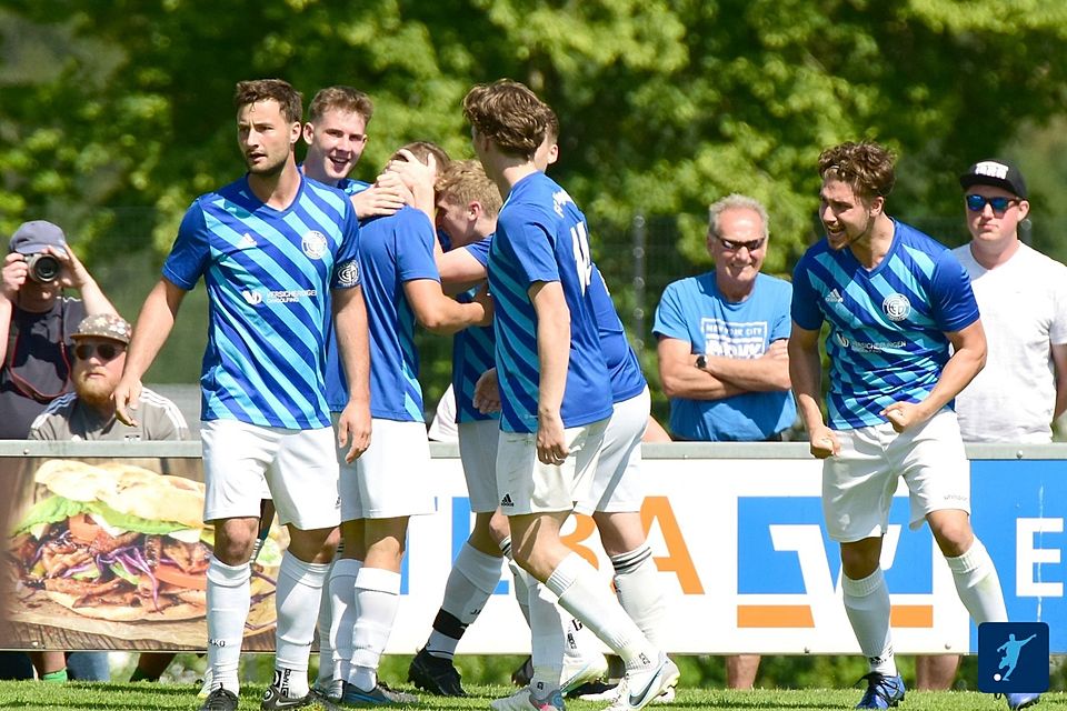 Der FC Dingolfing II darf weiter vom Aufstieg in die Kreisliga träumen 