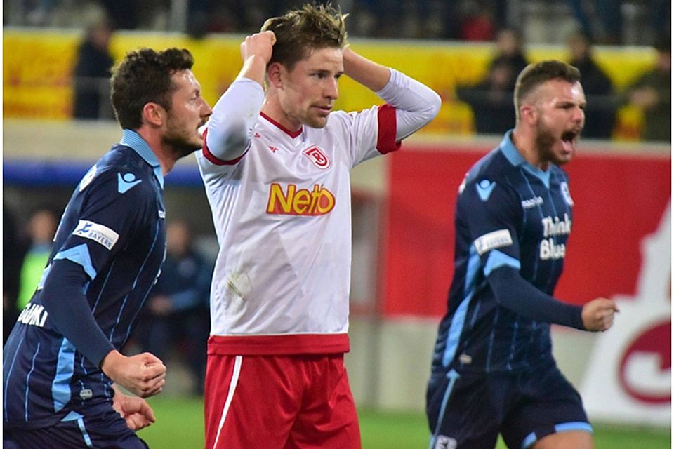 Lange war der SSV Jahn gegen die Junglöwen im Hintertreffen, kurz vor Schluss gelang doch noch der 1:1-Ausgleich. F: Staudinger Lange war der SSV Jahn gegen die Junglöwen im Hintertreffen, kurz vor Schluss gelang doch noch der 1:1-Ausgleich. F: Staudinger