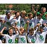 Kreisklassen-Meister: Die U12-Junioren des TSV Murnau bejubeln den Titelgewinn.  f.: privat