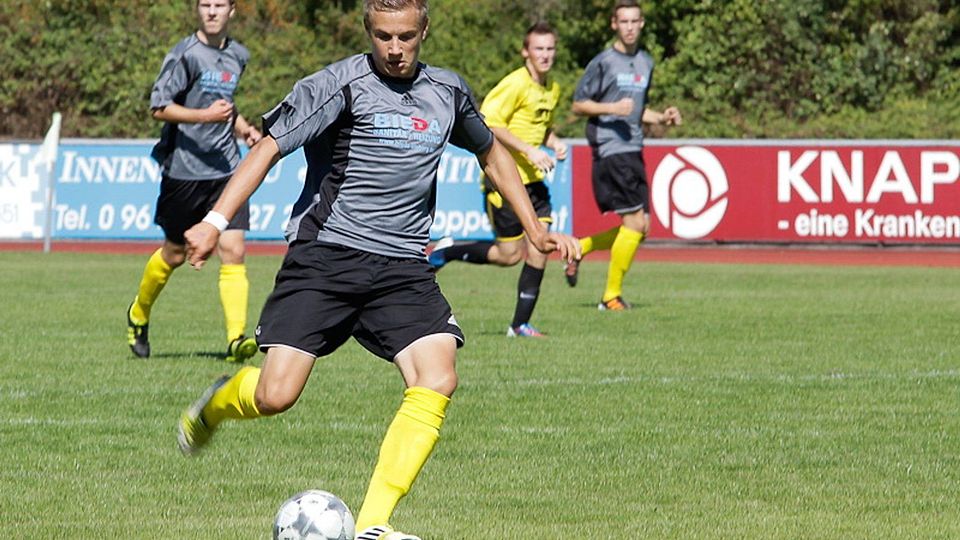 Mit 10 Treffern war Sebastianerg Bauer als jüngerer A-Jugendjahrgang bester Torschütze des FC Amberg, Foto: Hügel