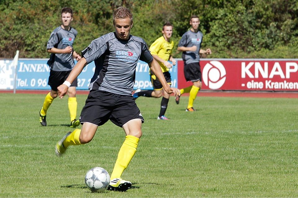 Mit 10 Treffern war Sebastianerg Bauer als jüngerer A-Jugendjahrgang bester Torschütze des FC Amberg, Foto: Hügel