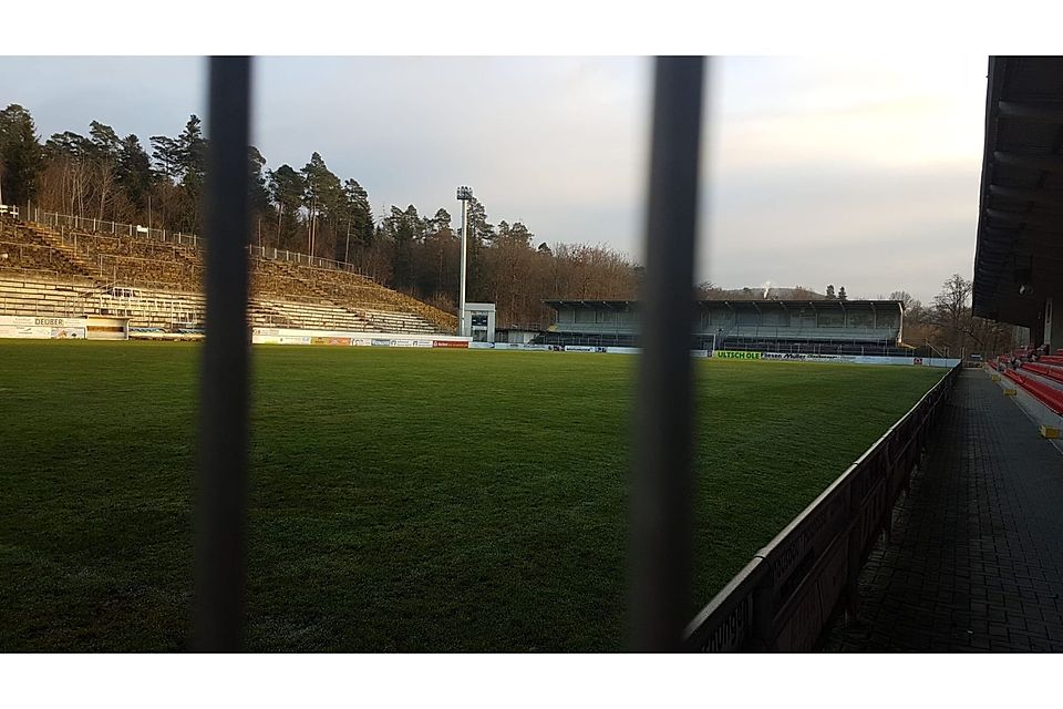 Ein Fußballtempel mit großer Vergangenheit: Das Waldstadion ist das offensichtlichste Relikt des SC Weismain, der während der Saison 2003/04 seine Mannschaft zurückziehen musste.