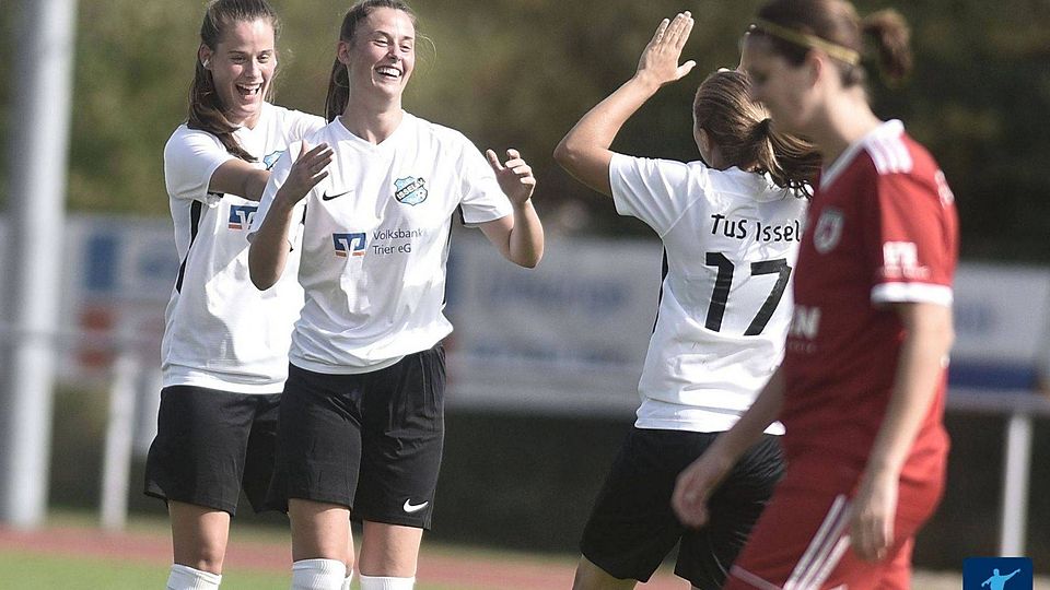 Gleich über sieben Treffer konnten sich die Spielerinnen des TuS Issel gegen Dirmingen freuen.