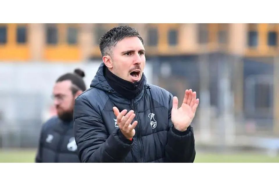 Norman Loos ist seit vergangenem Sommer Spielertrainer bei der ersten Mannschaft des 1. FC Nackenheim. In diesem Jahr traf er 25 mal in 29 Liga-Einsätzen. Foto: Kristina Schäfer - Archiv Norman Loos ist seit vergangenem Sommer Spielertrainer bei der ersten Mannschaft des 1. FC Nackenheim. In diesem Jahr traf er 25 mal in 29 Liga-Einsätzen. Foto: Kristina Schäfer - Archiv