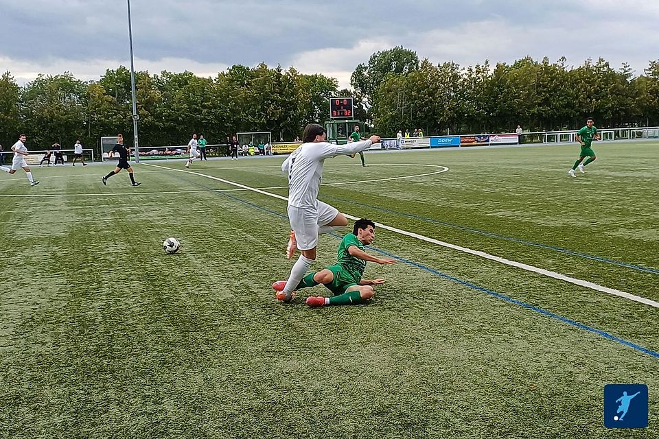 Alsbach und Dersim teilen sich die Punkte am ersten Spieltag. Alsbach und Dersim teilen sich die Punkte am ersten Spieltag.