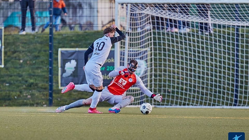 SSV Born feiert im Kellerduell