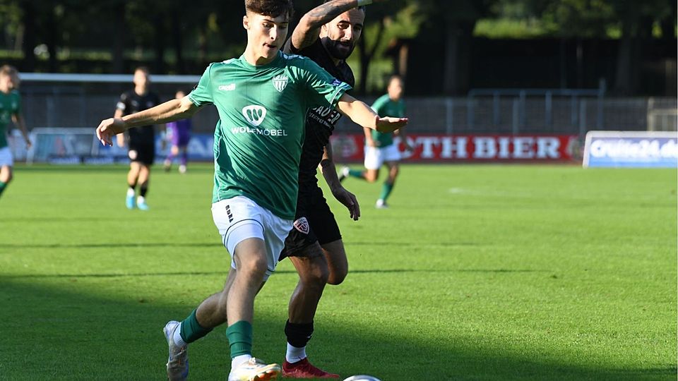 Der 1. FC Schweinfurt führt seine Siegesserie auch gegen den TSV Buchbach fort.