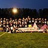 Der künftige Kreisligist FC Laub machte unter Flutlicht sein Meisterstück.