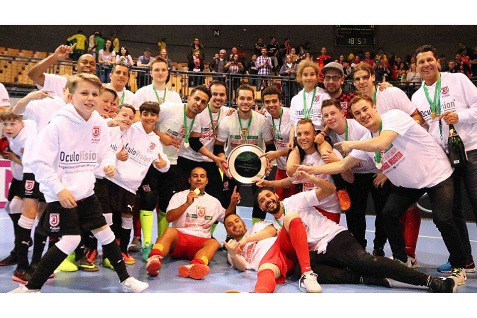Am Ziel angekommen: der SSV Jahn 1889 ist deutscher Futsal-Meister 2017. F: Würthele
