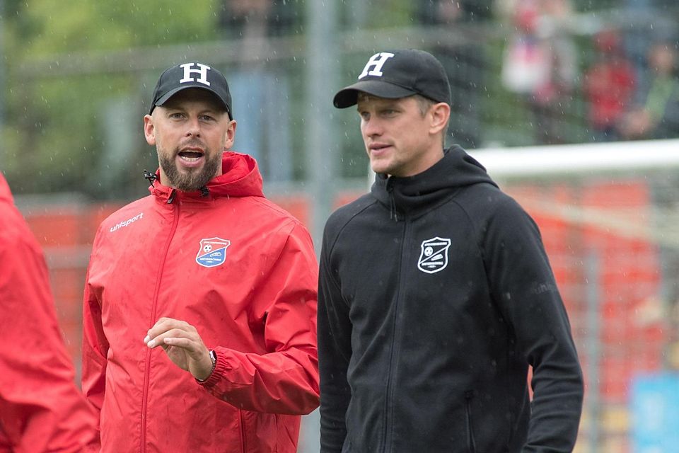 Gehen mit der SpVgg Unterhaching in ihr erstes Derby: Cheftrainer Sven Bender (r.) und sein Assistent Mark Endres.