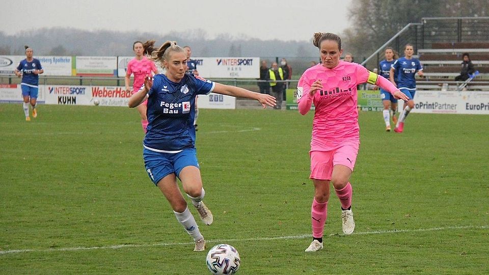 Irini Ioannidou (pink) wechselt zum 1. FC Köln.