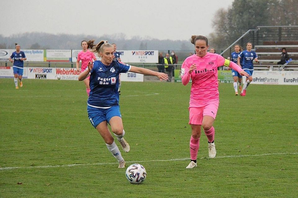Irini Ioannidou (pink) wechselt zum 1. FC Köln.