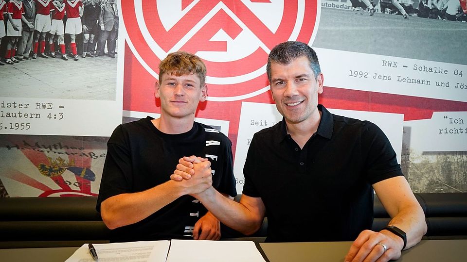 Swajkowski Rot-Weiss Essen verlängert vorzeitig mit Gianluca Swajkowski - FuPa