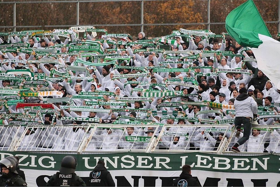 Am Sonntagnachmittag heißt es wieder Chemie gegen Lok: Leipzig fiebert dem Derby entgegen. 
