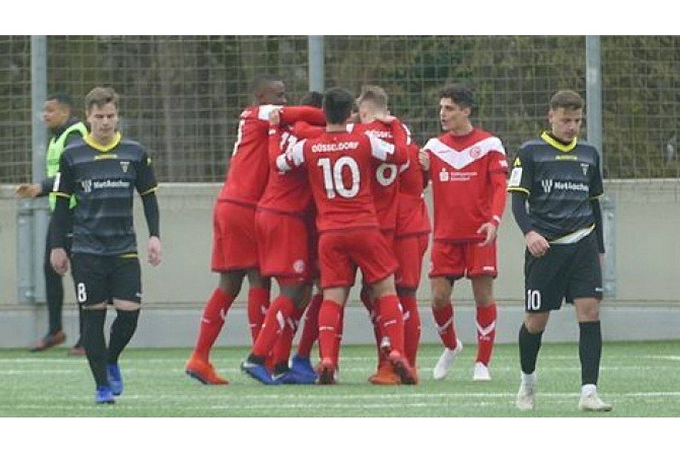 F: Michael Schneiders