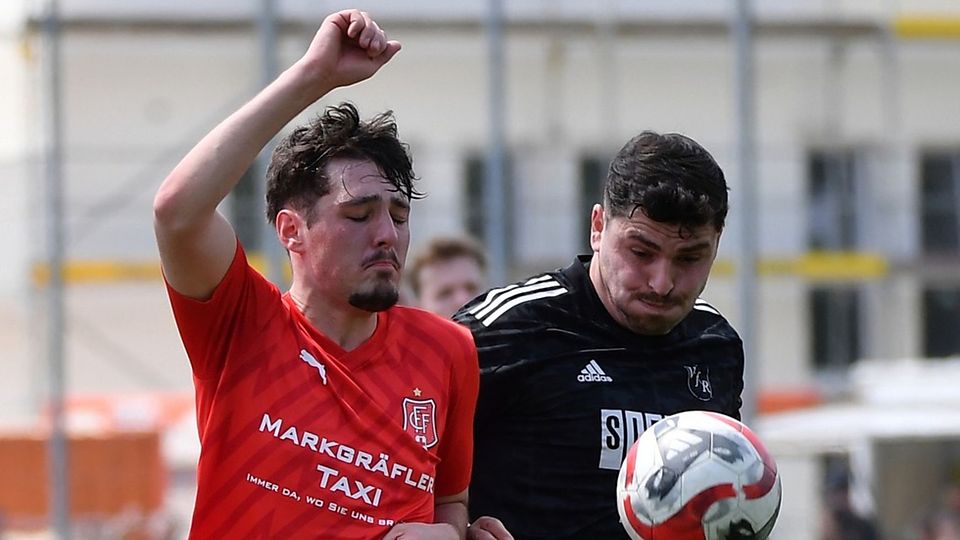 „Haben sie bearbeitet“: Über die Zweikämpfe dominierte der VfR Bad Belliingen um Tim Schillinger (rechts) die FFC-Reserve. 