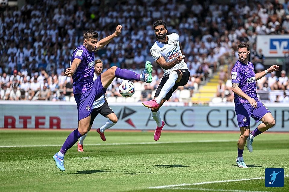 Ulm mit dem ersten Saisonsieg. Ulm mit dem ersten Saisonsieg.