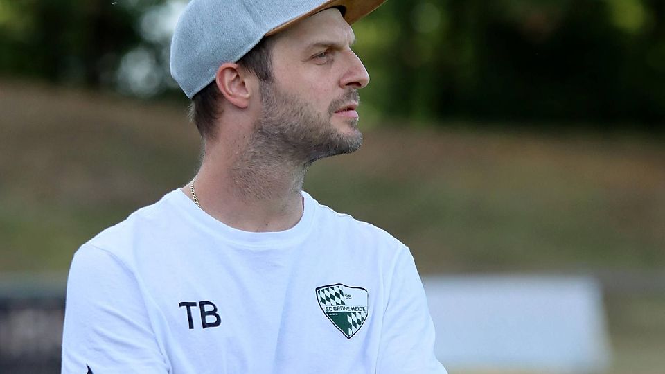 Extrem schwere Entscheidung: Thomas Bachinger (40) will mehr Zeit für seine Familie haben und legt eine Pause als Trainer ein. Die U9, in der sein Sohn spielt, betreut er weiter.