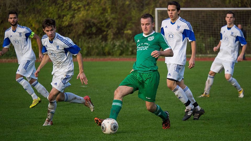 Sowohl der FV 08 Unterkochen (grün) als auch der TV Lindach (weiß) sind in der Elf der Woche des 15. Spieltags vertreten. (Foto: opo)