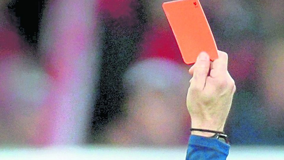 Rote Karte gegen Rassismus: Der SV Guntersblum und der TSV Mommenheim verurteilen den Vorfall am Sonntag klar.