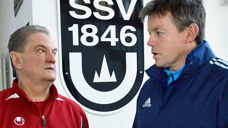 Paul Sauter (links) ist als Trainer der Spatzen zurückgetreten und sein Assistent Herbert Zanker hat gute Aussichten, den Job beim Schlusslicht der Regionalliga Südwest übernehmen zu können. 	F.: Horst Hörger