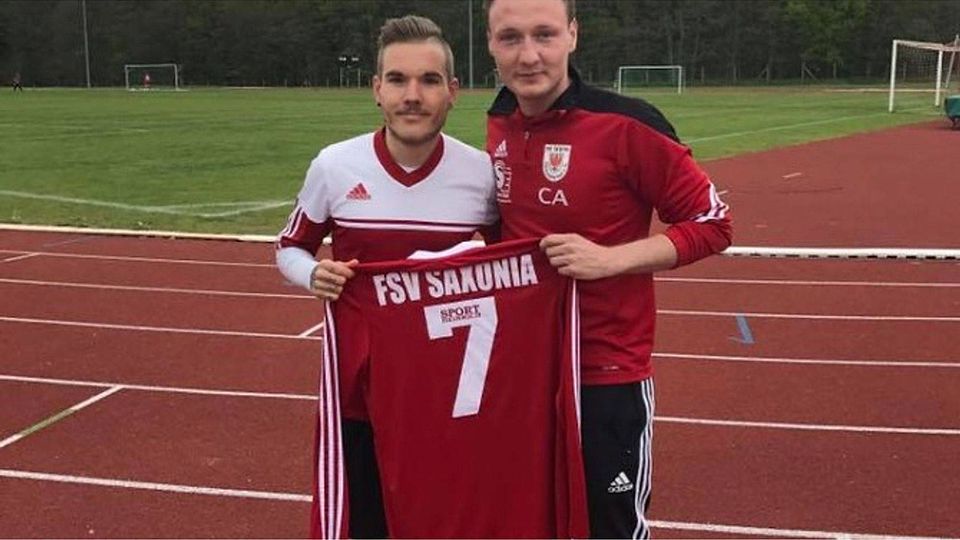 Florian Guhla (links) mit FSV-Trainer Christoph Albrecht                      (F. Verein)