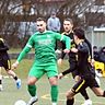 Nach dem 1:0 waren Fabio Ratte (li.) und der BCF Wolfratshausen das dominierende Team im Testspiel gegen Lukas Mannharts Münsinger.