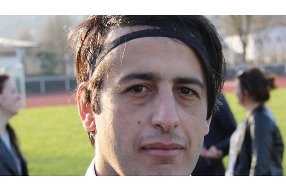 Ehab Ahmad, der neue Trainer der Sportfreunde Mühlacker, überraschte mit seinem abstiegsgefährdeten Team den bisherigen Tabellenführer Nußbaum.