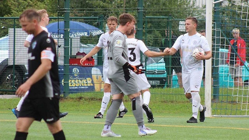 Andre Gottschalk (links) führt die Torschützenliste der Landesklasse 3 an.