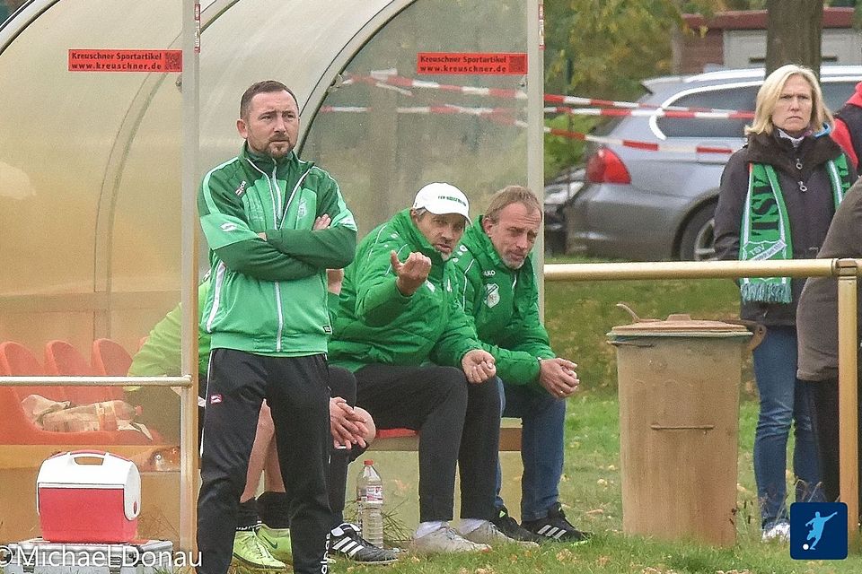  Trainer Mathias Volkmann (links) sah "in dieser Saison auch viel Regen".
