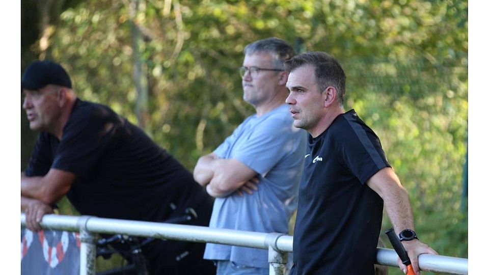 Nicht zufrieden: Phönix-Trainer Alexander Schuhmacher bemängelt die Einstellung seiner Spielerinnen.  	Foto: sen/Archii