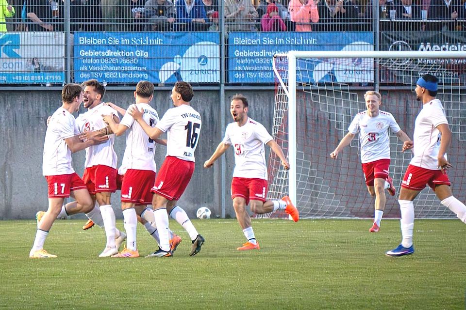 Der direkte Regionalliga-Aufstieg ist dem TSV Landsberg nicht mehr zu nehmen, entsprechend groß war der Jubel nach dem 1:1 gegen 1860 München II.