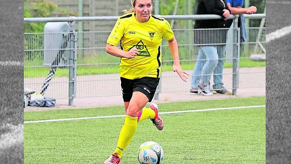 Hat drei gute Chancen, kann aber nur eine nutzen: Aachens Stürmerin Svenja Streller.