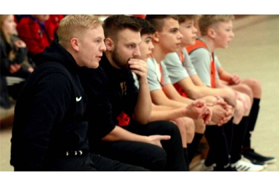 U15-Trainer Lukas Ringen (links) sah in Bissendorf einen eher mäßigen Auftritt seines Teams.Foto Krause