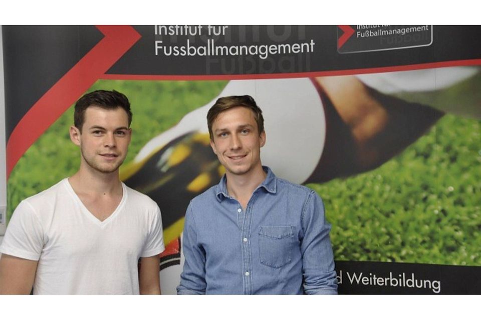 Experten in Spiel- und Taktikanalyse: Markus Brunnschneider (links) und Anselm Küchle. FOTO: HÜBNER