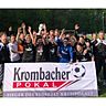 Zufriedene Sieger: Der Delbrücker SC setzte sich im Kreispokalfinale mit 2:0 gegen den SV Atteln durch.