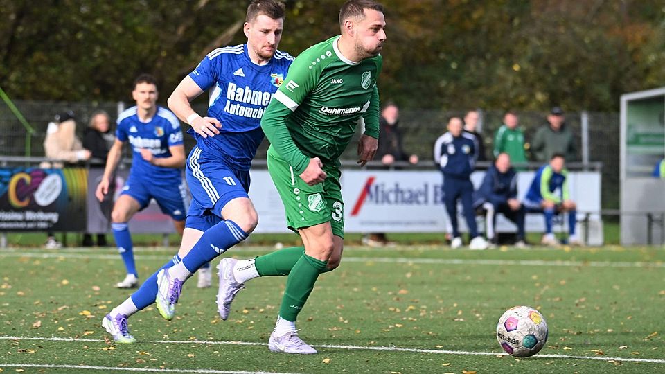 Da nutzen auch dicke Backen nichts: Uevekoven (grüne Trikots) verliert gegen Teveren, hier mit Yannik Voussen.