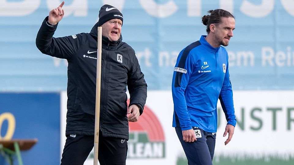 Klare Ansagen bekommt nicht nur Valmir Sulejmani von Löwen-Interimscoach Frank Schmöller.