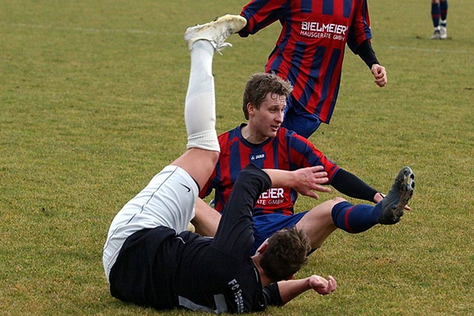 Kampf war Trumpf in Tegernheim.  Foto: Meier