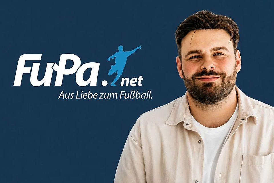 André Nückel, Leiter von FuPa, tippt den 1. Oberliga-Spieltag. 