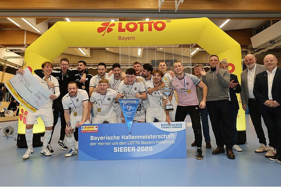 Der SC Sylvia Ebersdorf ist neuer Bayerischer Hallenmeister. Der SC Sylvia Ebersdorf ist neuer Bayerischer Hallenmeister.