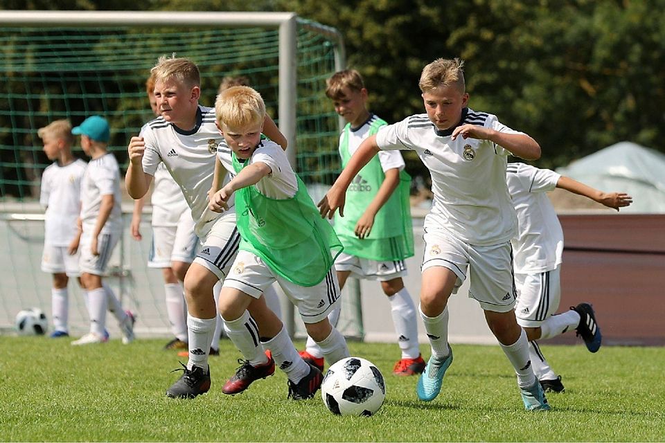 Auch im Spielchen gegeneinander kurz vor der Auswertung am letzten Camp-Tag waren die Kinder ehrgeizig bei der Sache.