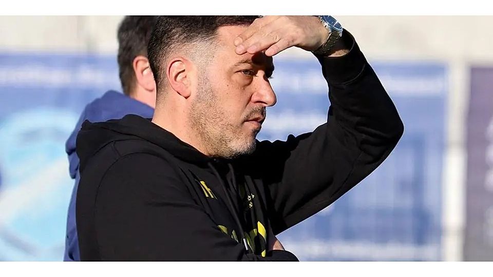 Übernimmt ab Sommer das Traineramt beim Fußball-Kreisoberligisten RSV Büblingshausen: Cyrus Rahmani. (Archivfoto) © Jasmin Hahn