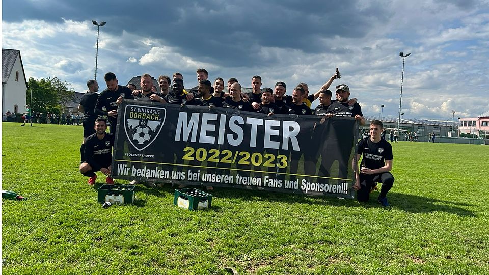 Meister! Bereits einen Spieltag vor Schluss ist der SV Dörbach durch.