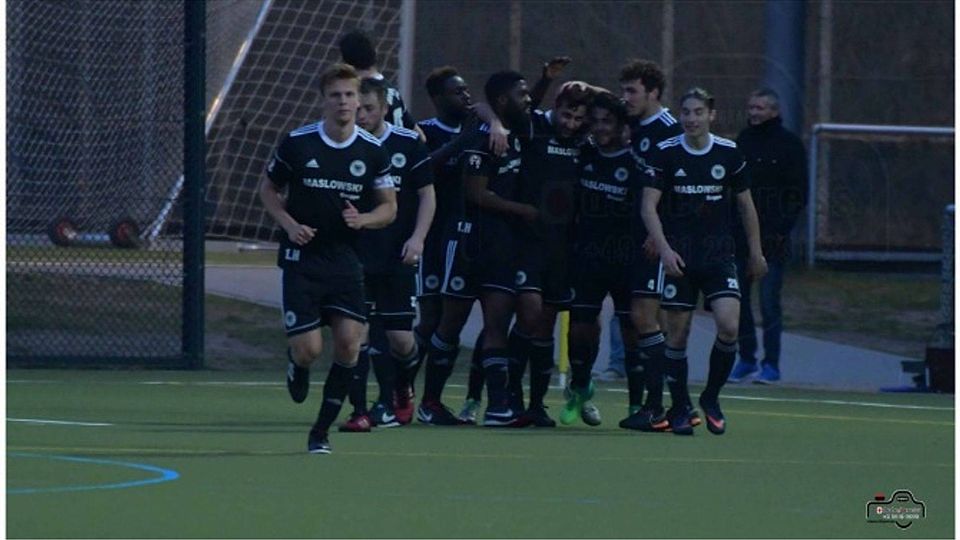 Ob der BSC heute auch wieder jubeln kann? Gefordert ist die Mannschaft bei RBC. F: Dedeoglu