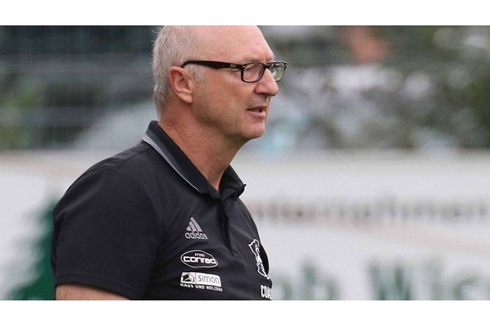 LSC-Coach Willi Link war nach der Niederlage merklich angefressen. Trotzdem hofft er, dass die Klatsche ein Weckruf für schwere Spiele war. Markus Nebl