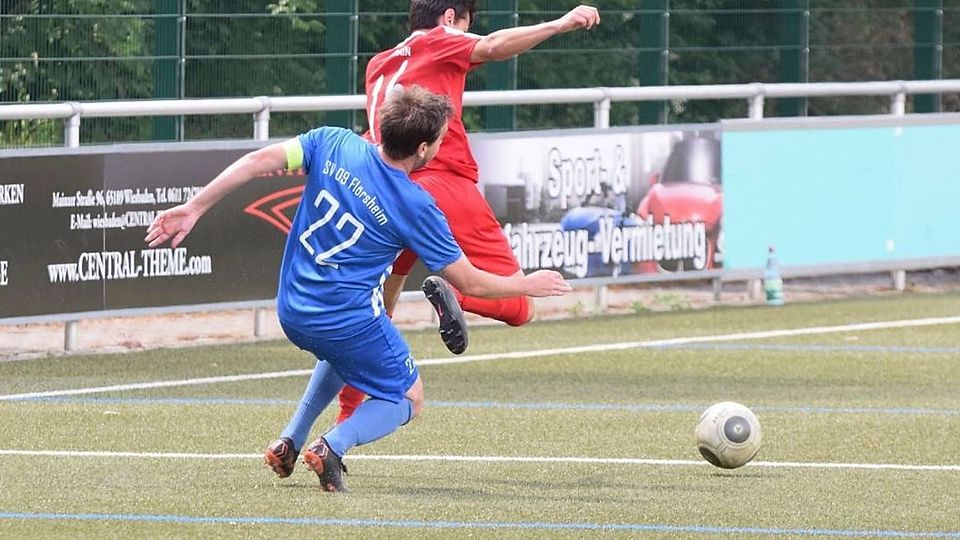 Packendes Duell in Flörsheim: SV 09 setzt sich gegen FC Germania Weilbach II mit 4:3 durch.