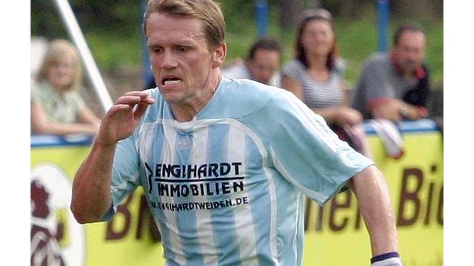 Reaktiviert: Etzenrichts Ex-Kapitän Robert Wendl schnürte am Wochenende nochmals die Schuhe für den Landesligisten. Foto: SV Etzenricht